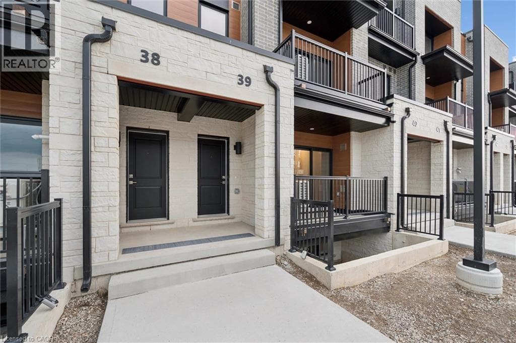 Single Family at B039- 525 ERINBROOK Drive, Kitchener, Ontario - Photo 4 - RE/MAX Garden City Realty