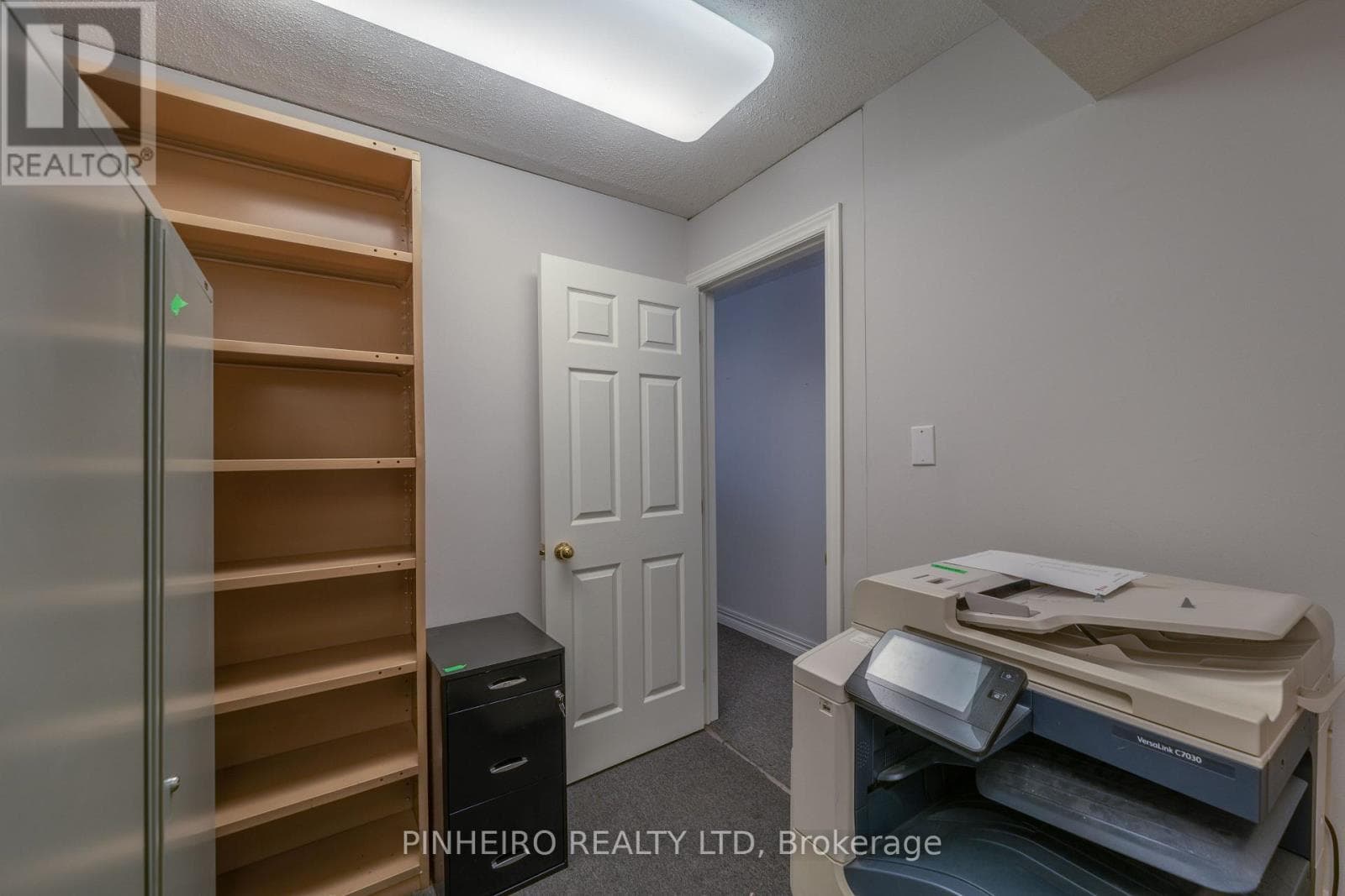 Office at 369 Hamilton Road, London East (East L), Ontario - Photo 8 - RE/MAX Garden City Realty