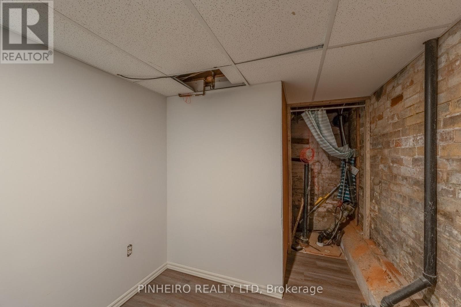 Single Family at Basement- 369 Hamilton Road, London East (East L), Ontario - Photo 10 - RE/MAX Garden City Realty