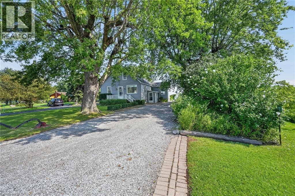 Single Family at 423 READ Road, Niagara-on-the-Lake, Ontario - Photo 3 - RE/MAX Garden City Realty