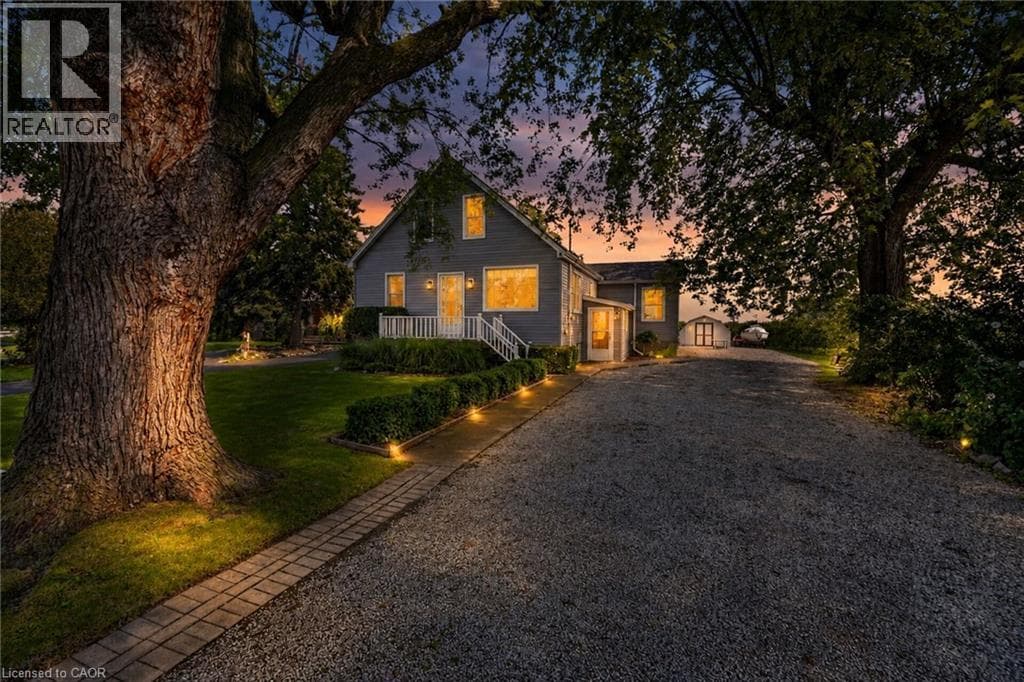Single Family at 423 READ Road, Niagara-on-the-Lake, Ontario - Photo 5 - RE/MAX Garden City Realty