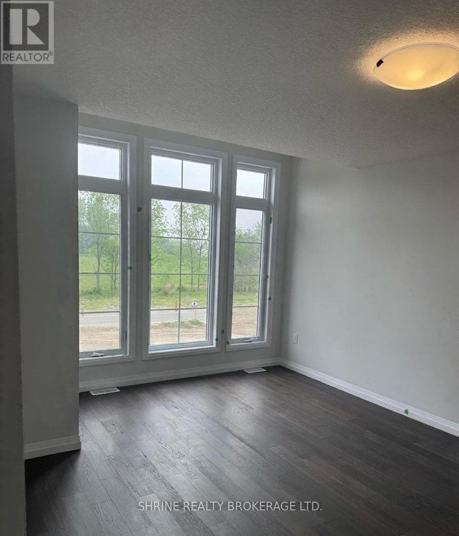 Single Family at 6945 Heathwoods Avenue, London South (South V), Ontario - Photo 3 - RE/MAX Garden City Realty