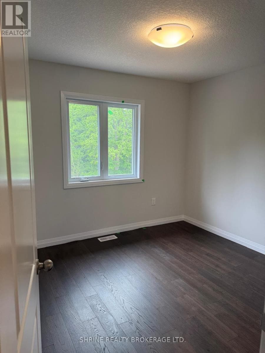 Single Family at 6945 Heathwoods Avenue, London South (South V), Ontario - Photo 7 - RE/MAX Garden City Realty