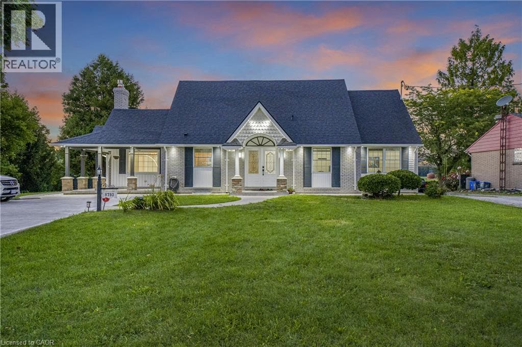 Single Family at 8793 THOROLD STONE Road, Niagara Falls, Ontario - Photo 4 - RE/MAX Garden City Realty