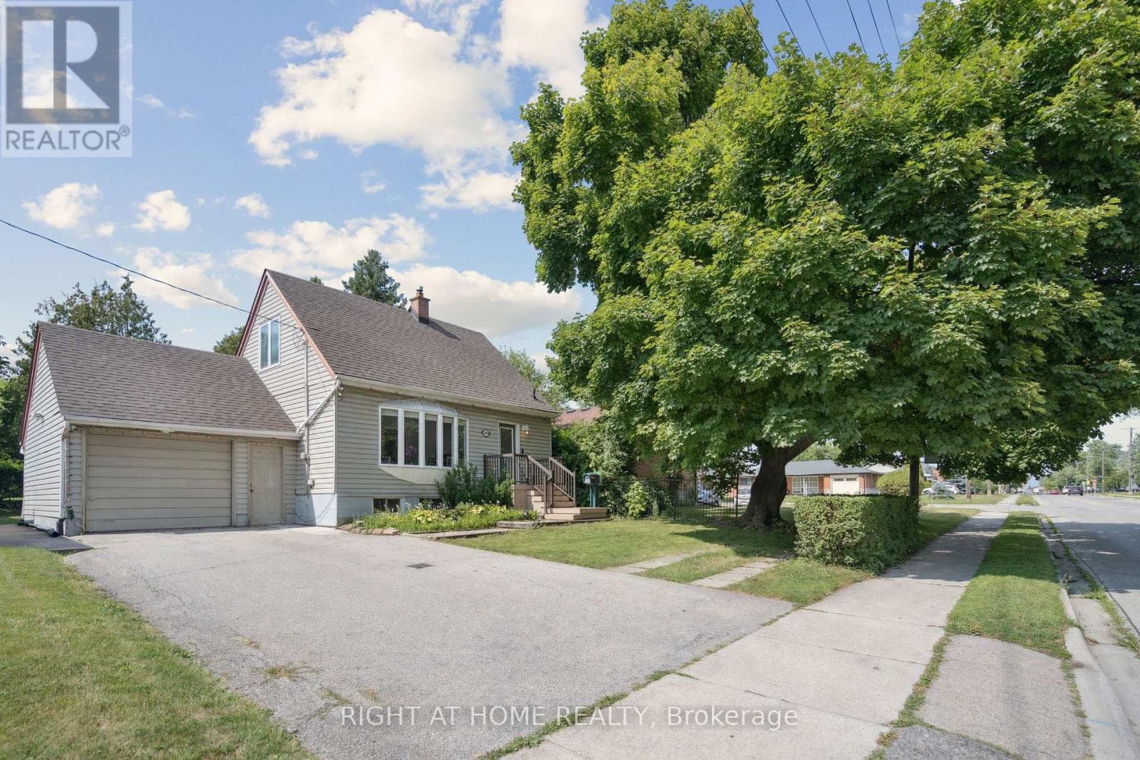 2343 Mountainside Drive
