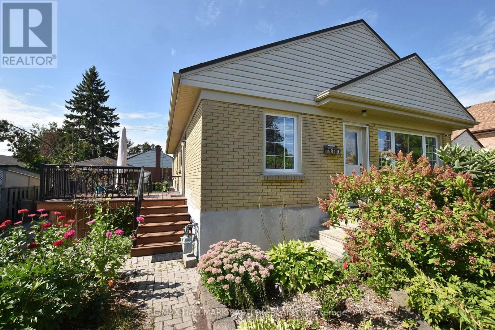 819 Rishor Crescent