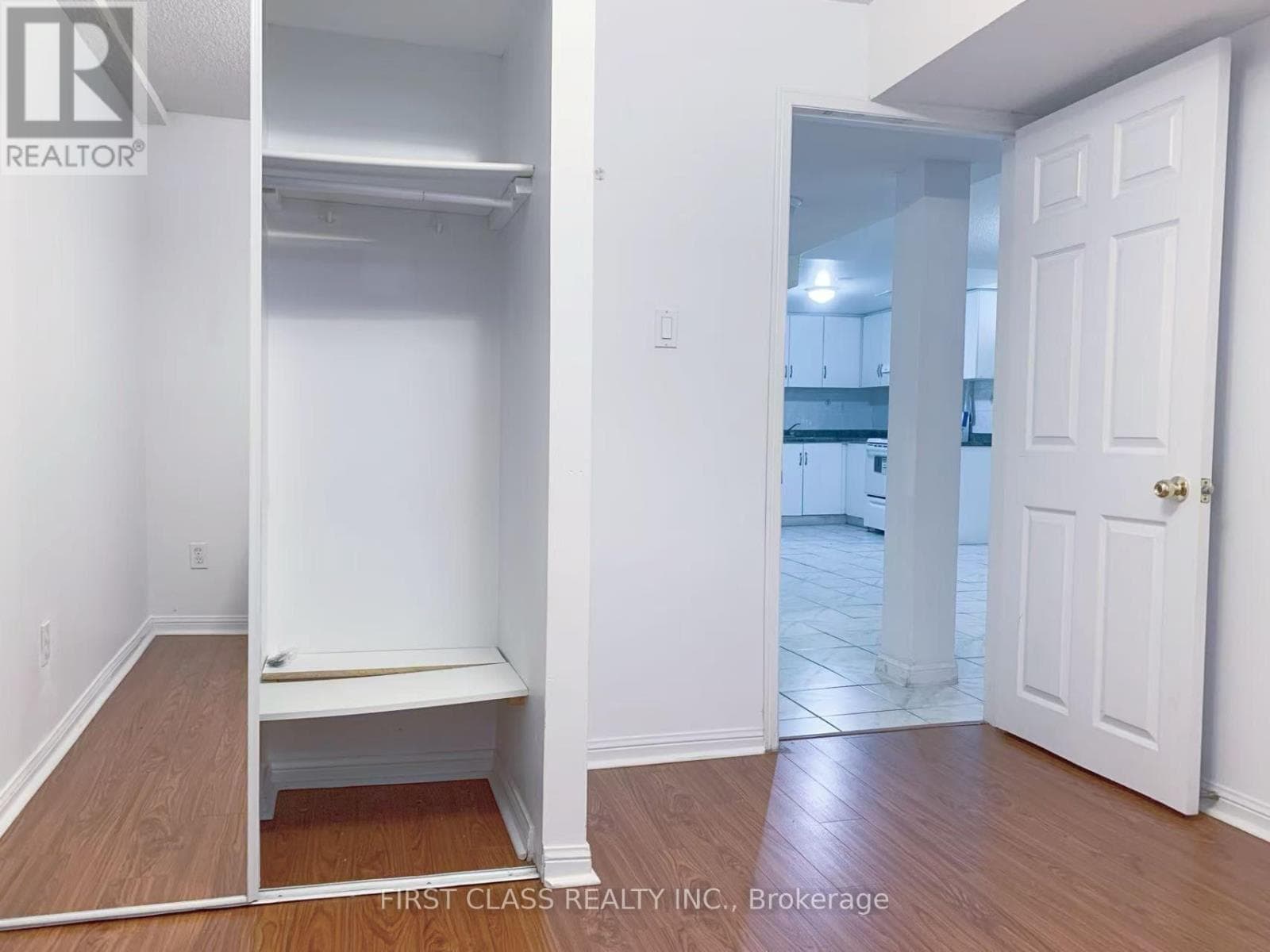 Single Family at 3 Pettigrew Court, Markham (Milliken Mills East), Ontario - Photo 7 - RE/MAX Garden City Realty