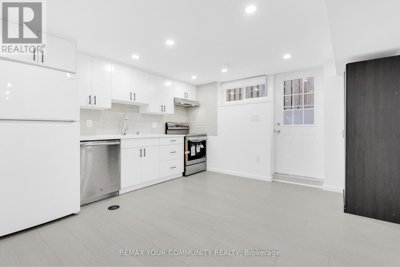 Single Family at BSMT- 39 Veerland Drive, Toronto (Rustic), Ontario - Photo 5 - RE/MAX Garden City Realty
