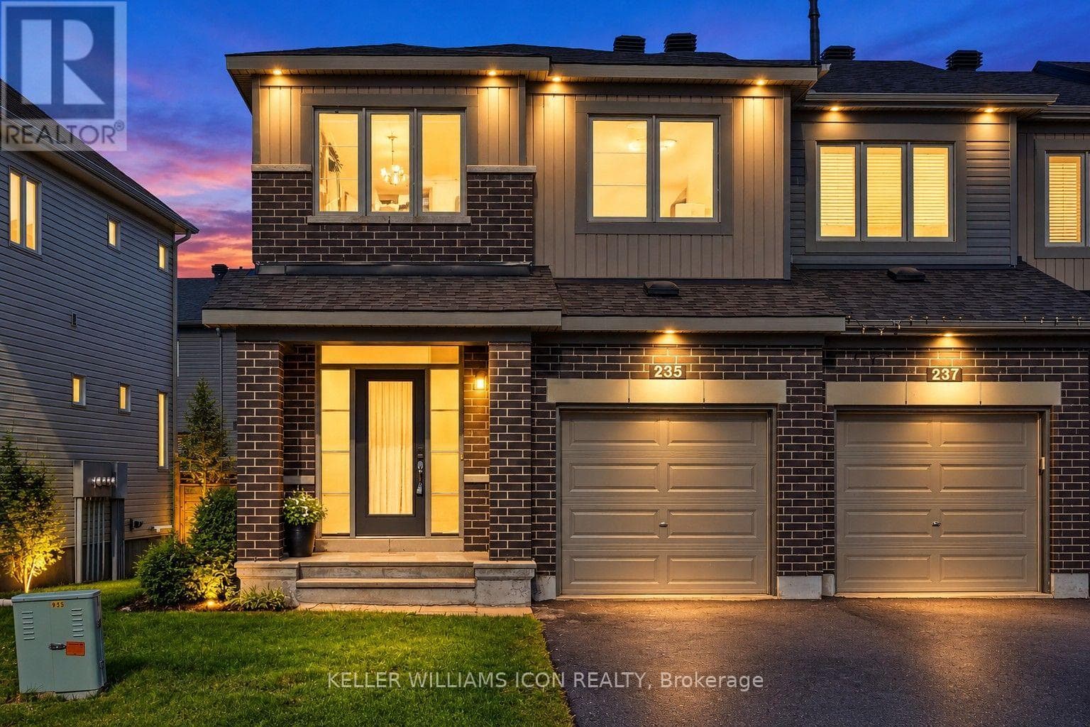 235 Bandelier Way