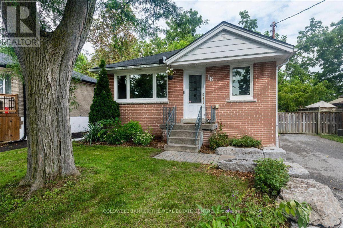 18 Agnes Street
