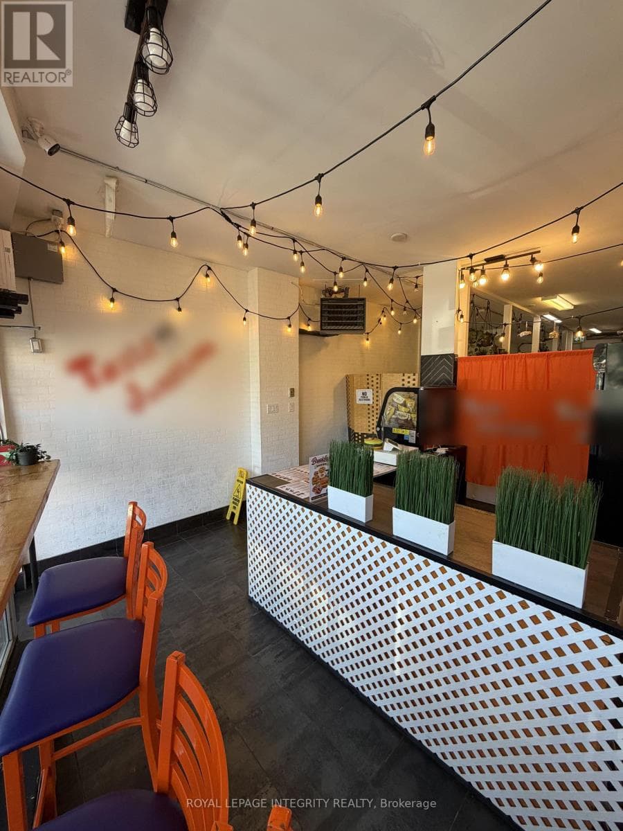 Business at 1196 Bank Street, Ottawa, Ontario - Photo 4 - RE/MAX Garden City Realty
