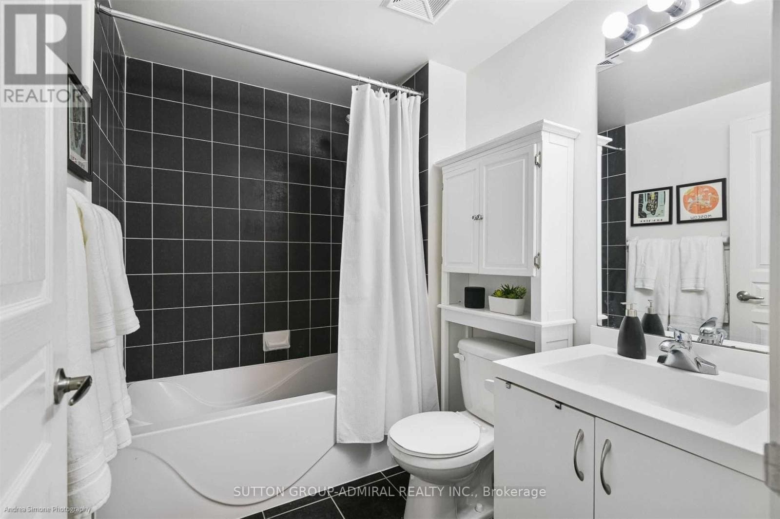 Single Family at 603- 2230 Lake Shore Boulevard, Toronto (Mimico), Ontario - Photo 9 - RE/MAX Garden City Realty
