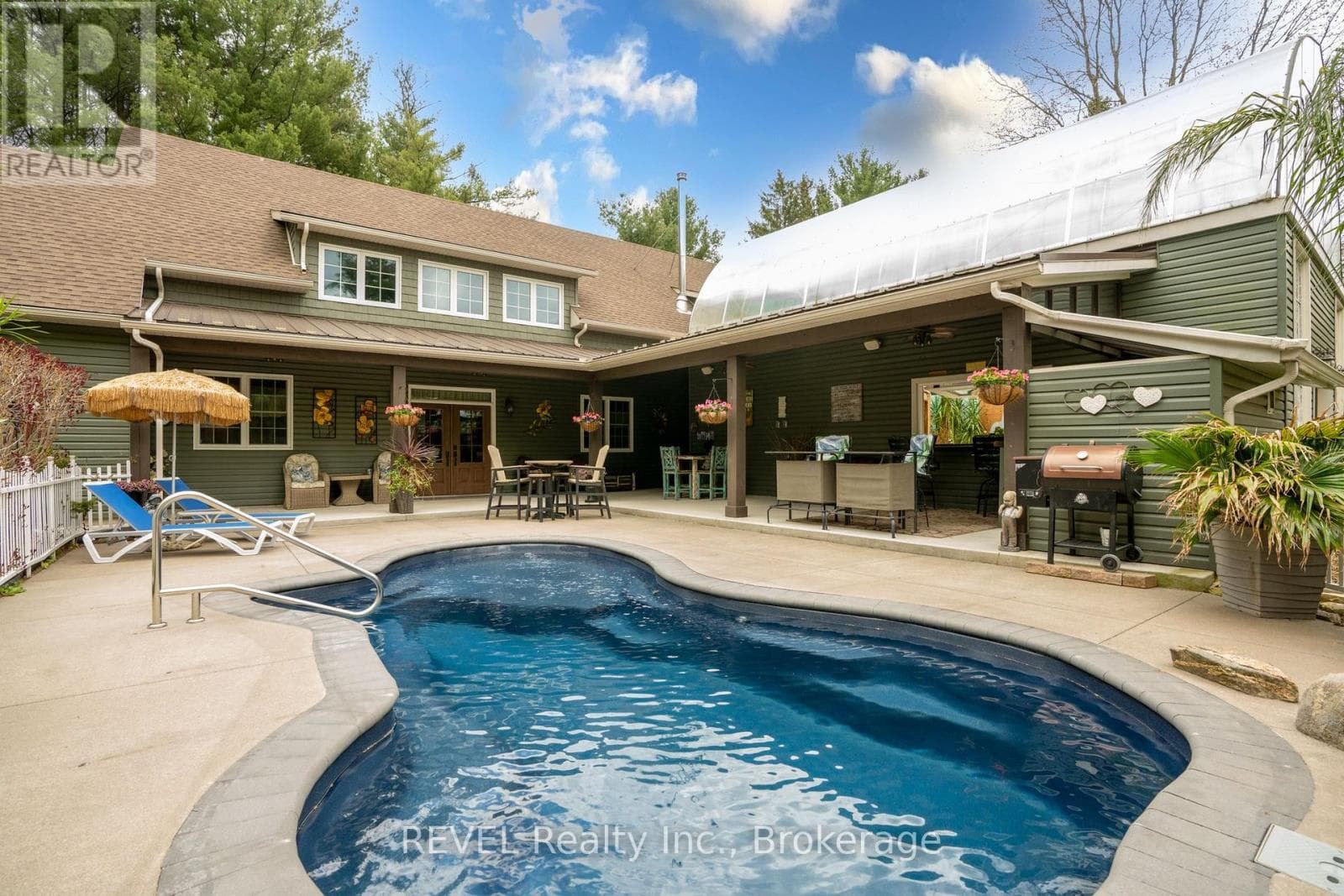 573 CANBORO Road