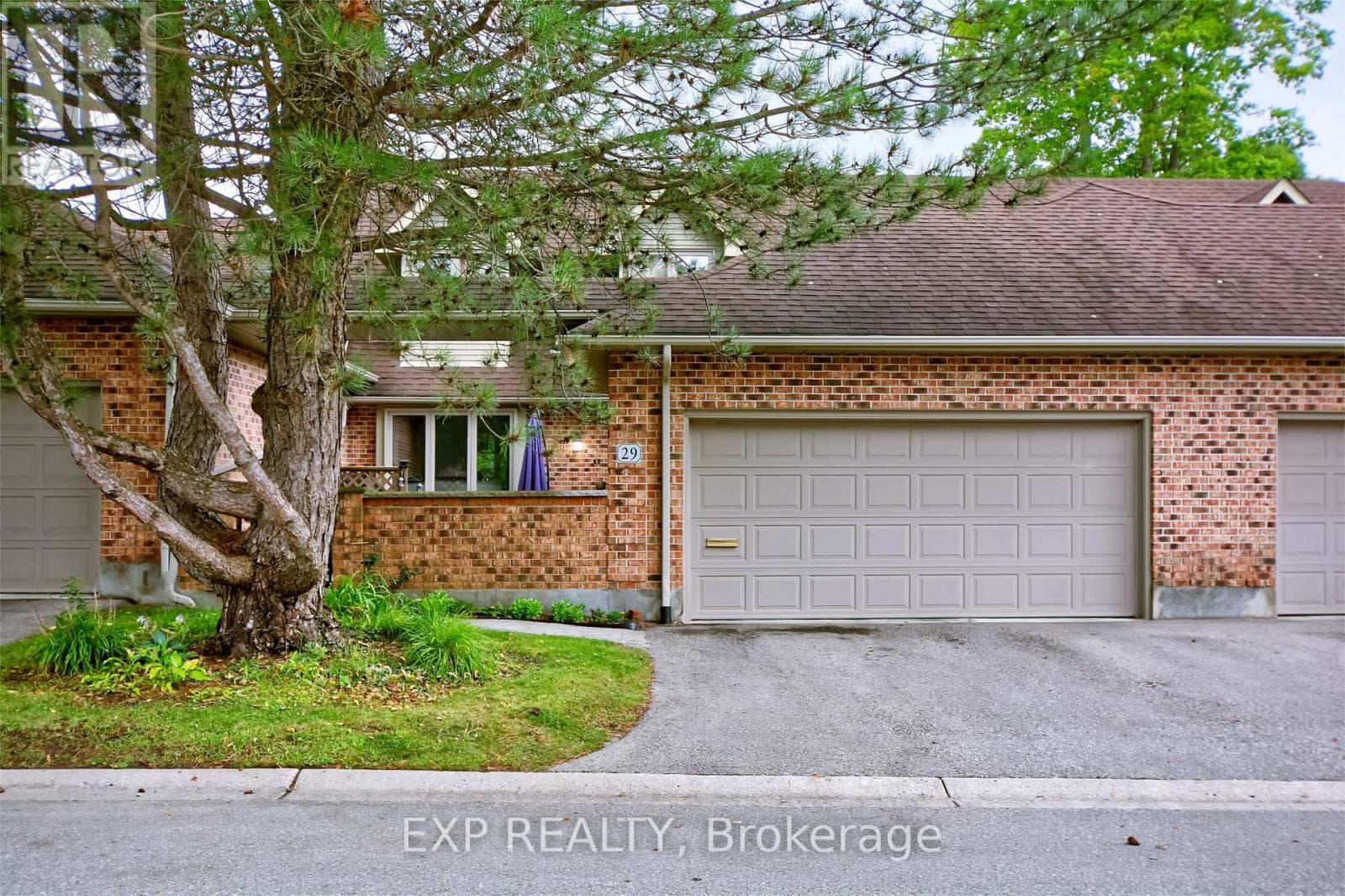 29- 1443 Commissioners Road