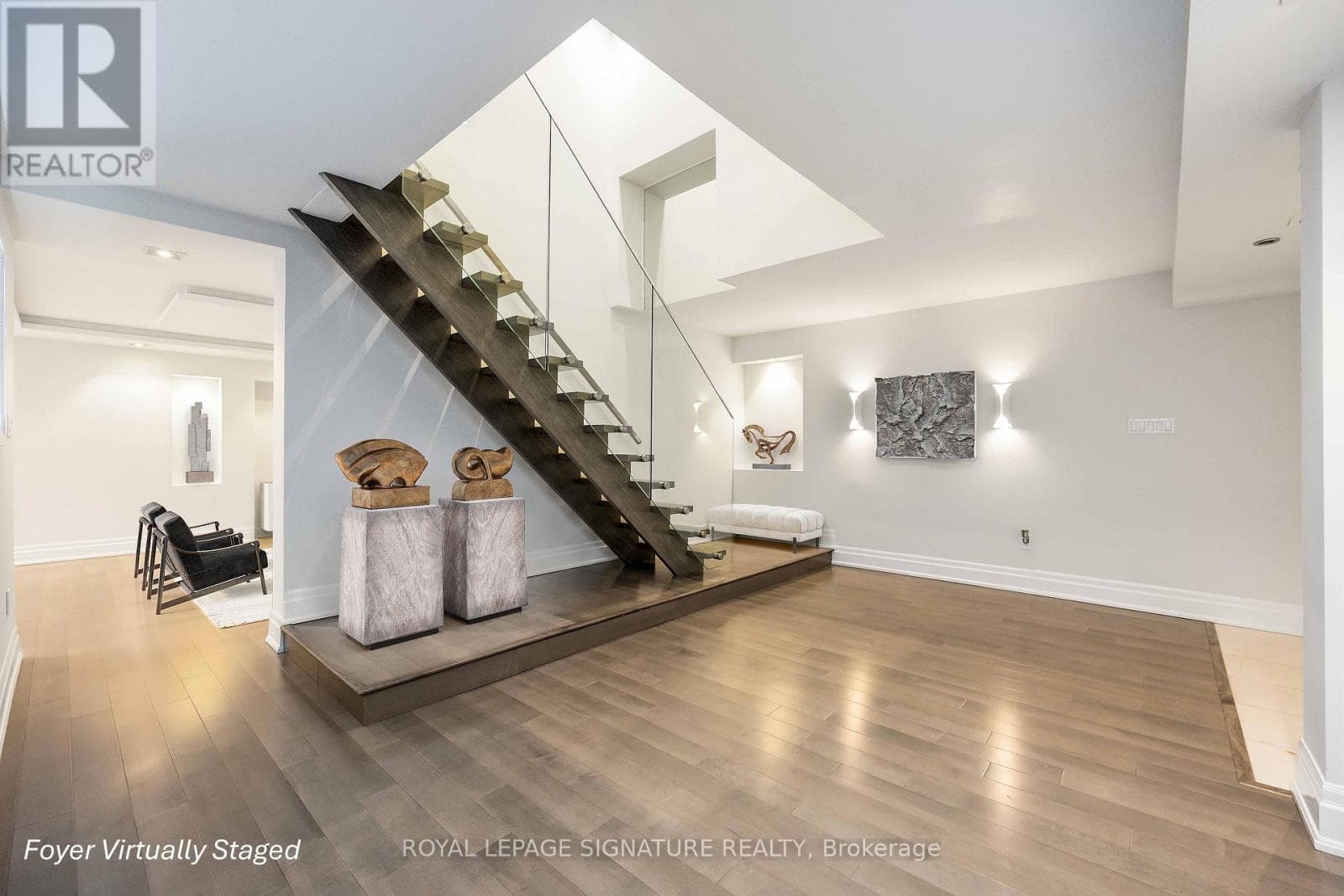 Single Family at 2904- 2045 Lake Shore Boulevard, Toronto (Mimico), Ontario - Photo 6 - RE/MAX Garden City Realty