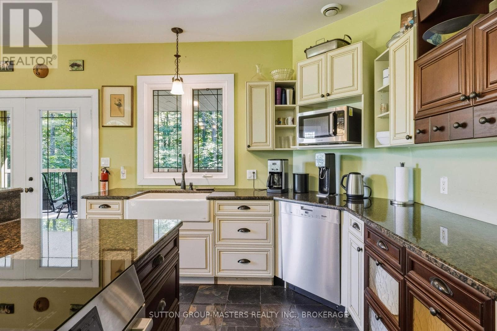 Single Family at 139 Country Woods Drive, Frontenac (Frontenac South), Ontario - Photo 10 - RE/MAX Garden City Realty