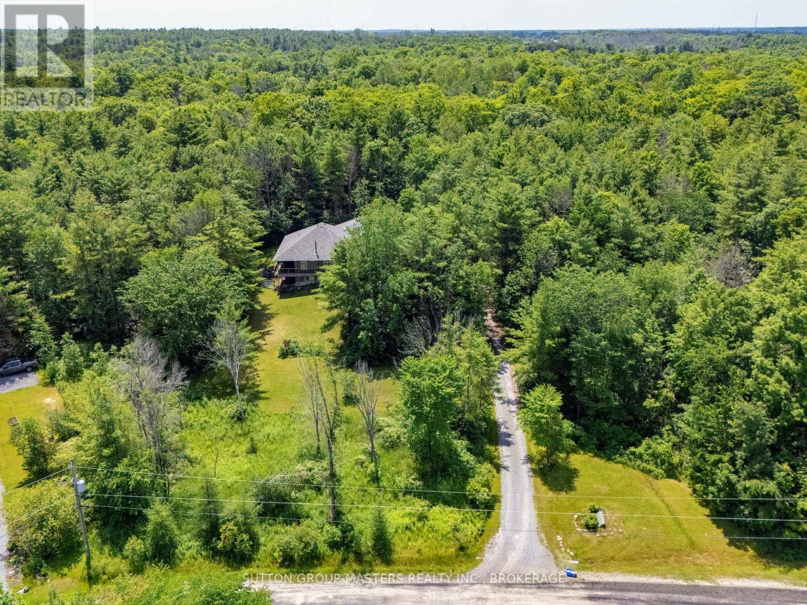 Single Family at 139 Country Woods Drive, Frontenac (Frontenac South), Ontario - Photo 2 - RE/MAX Garden City Realty