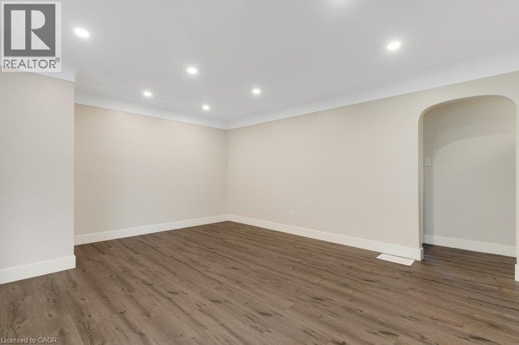 Single Family at 290 MELROSE Avenue, Kitchener, Ontario - Photo 8 - RE/MAX Garden City Realty