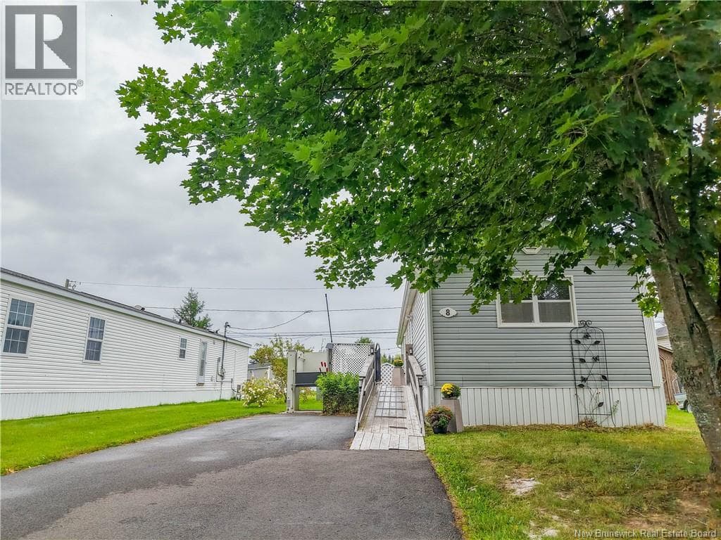 Single Family at , Lincoln, New Brunswick - Photo 2 - RE/MAX Garden City Realty