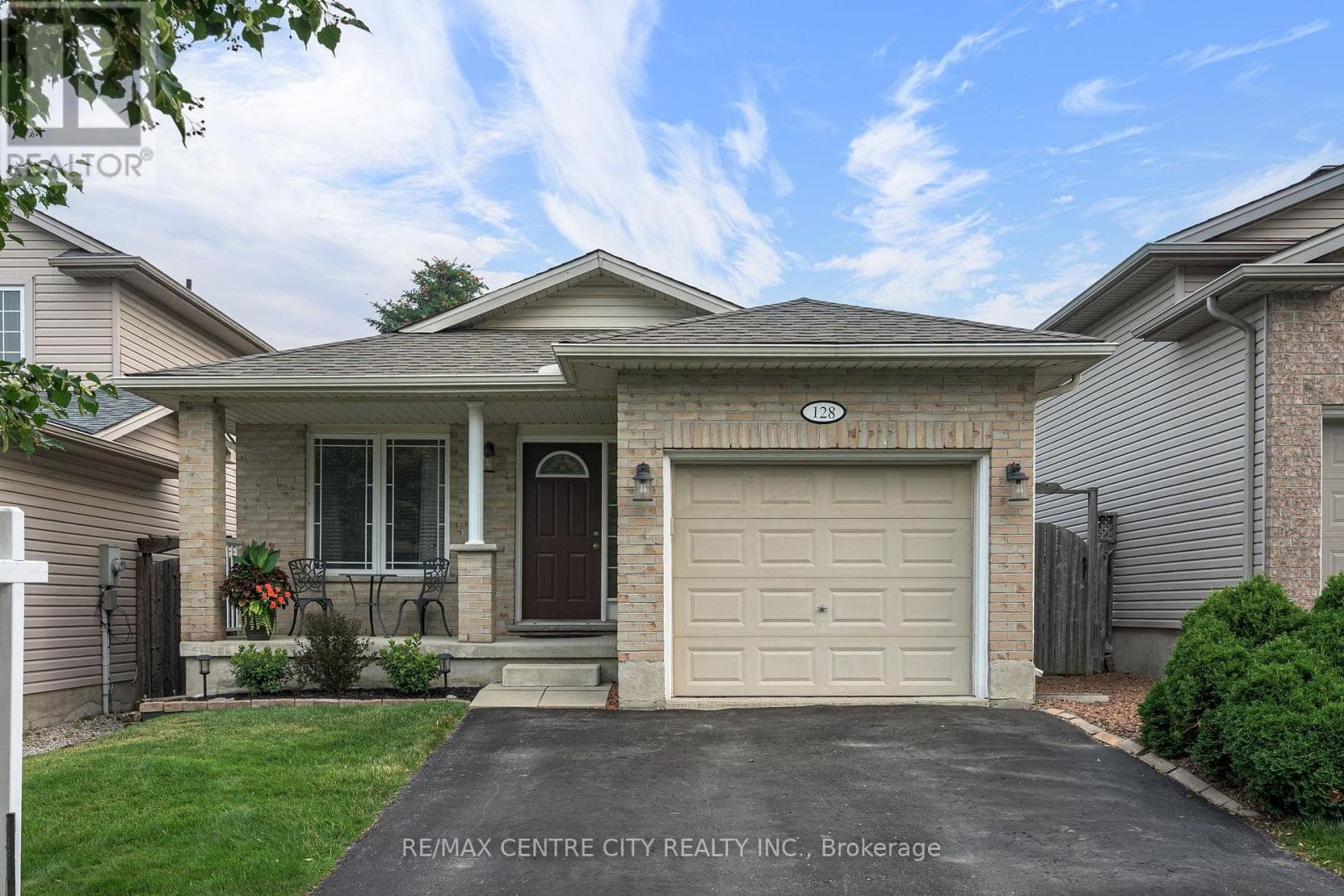 128 Crimson Crescent