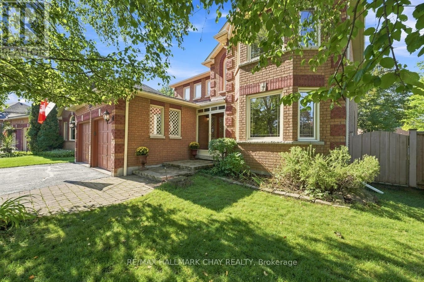 Single Family at 380 Alex Doner Drive, Newmarket (Glenway Estates), Ontario - Photo 2 - RE/MAX Garden City Realty