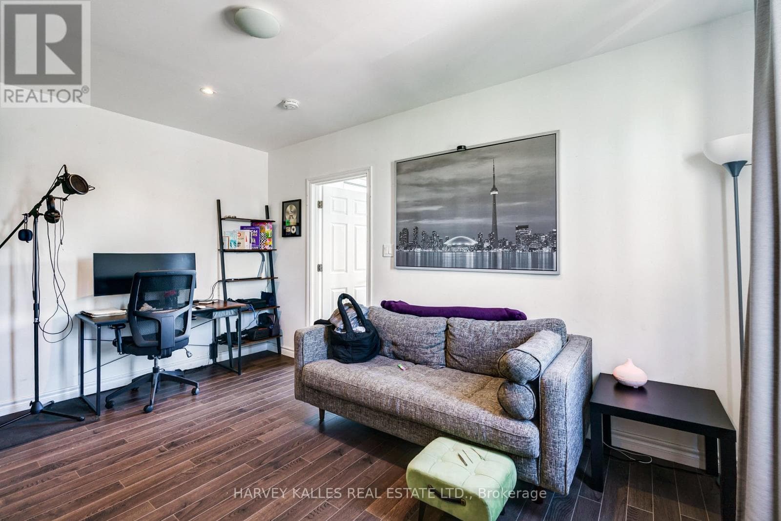 Multi-family at Unit A- 429 Vaughan Road, Toronto (Humewood-Cedarvale), Ontario - Photo 6 - RE/MAX Garden City Realty