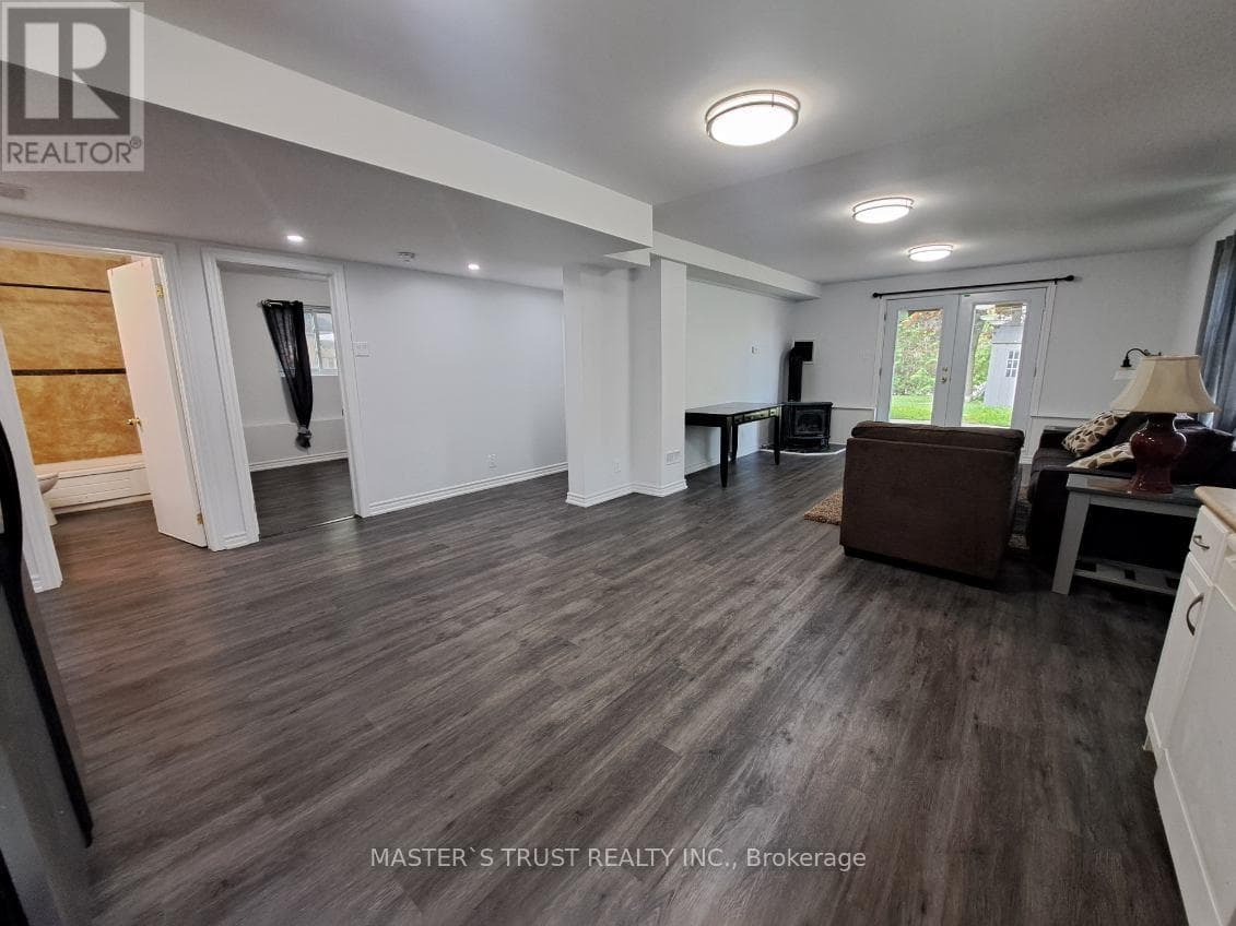 Single Family at 2- 22 Brennan Avenue, Barrie (South Shore), Ontario - Photo 5 - RE/MAX Garden City Realty