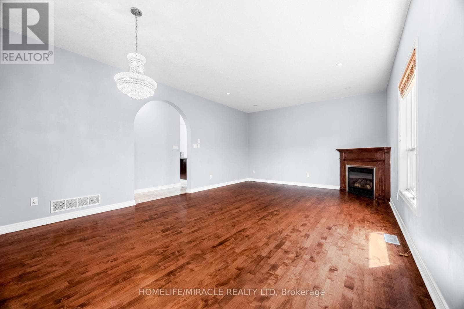 Single Family at 4 Clairfields Drive, Guelph (Clairfields/Hanlon Business Park), Ontario - Photo 9 - RE/MAX Garden City Realty