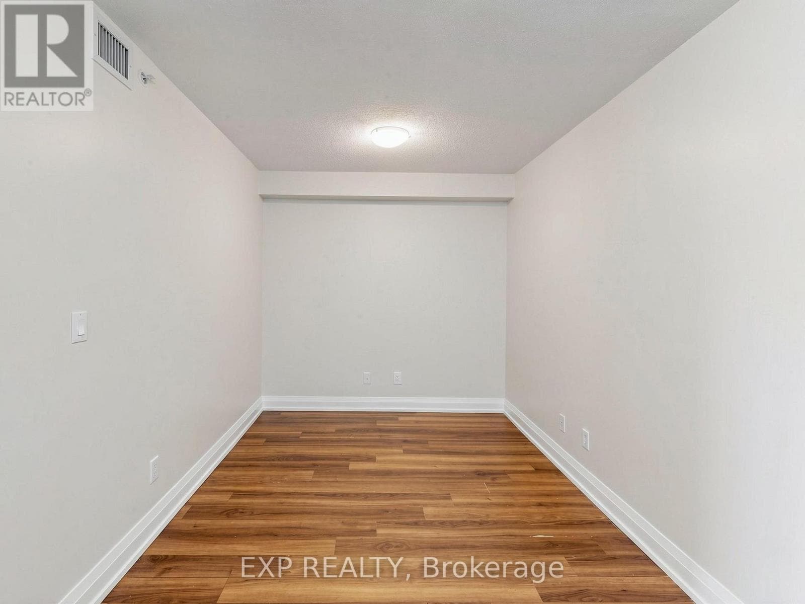 Single Family at 415- 3520 Danforth Avenue, Toronto (Oakridge), Ontario - Photo 6 - RE/MAX Garden City Realty