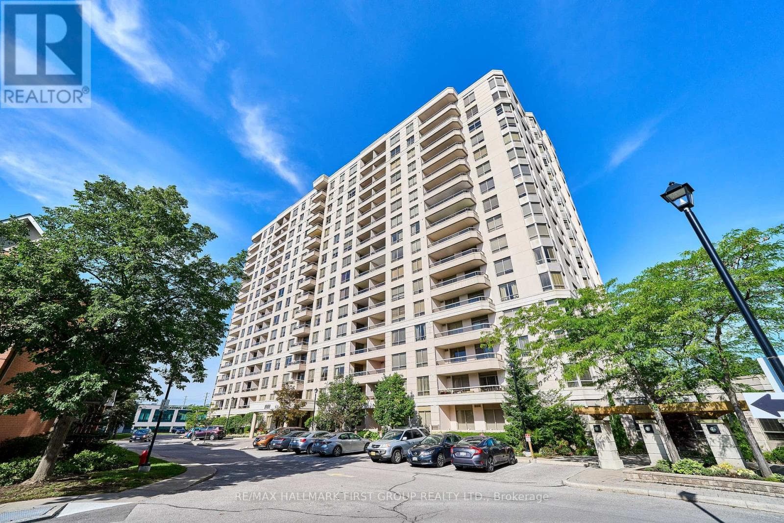 1116- 1000 The Esplanade Road