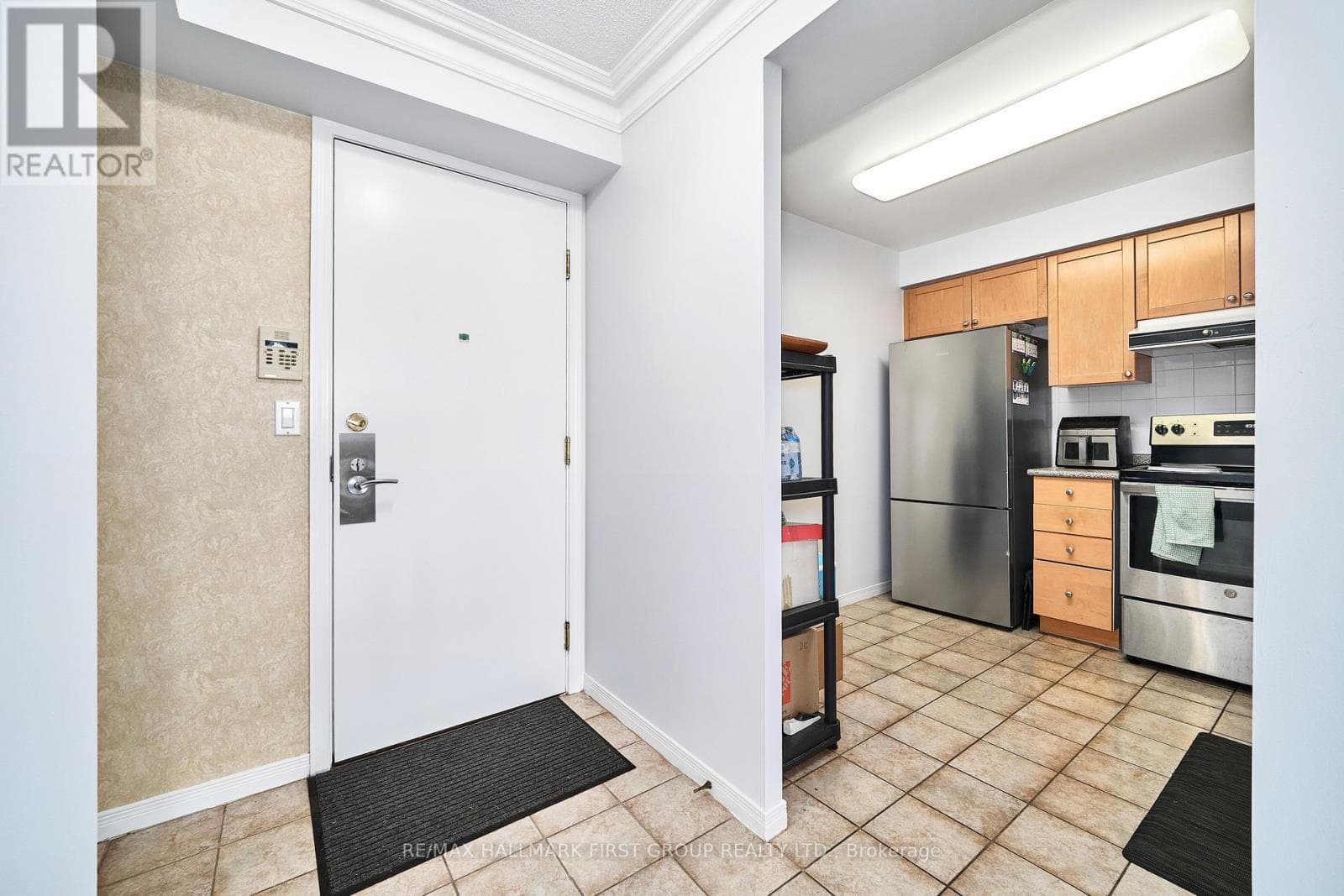Single Family at 1116- 1000 The Esplanade Road, Pickering (Town Centre), Ontario - Photo 4 - RE/MAX Garden City Realty