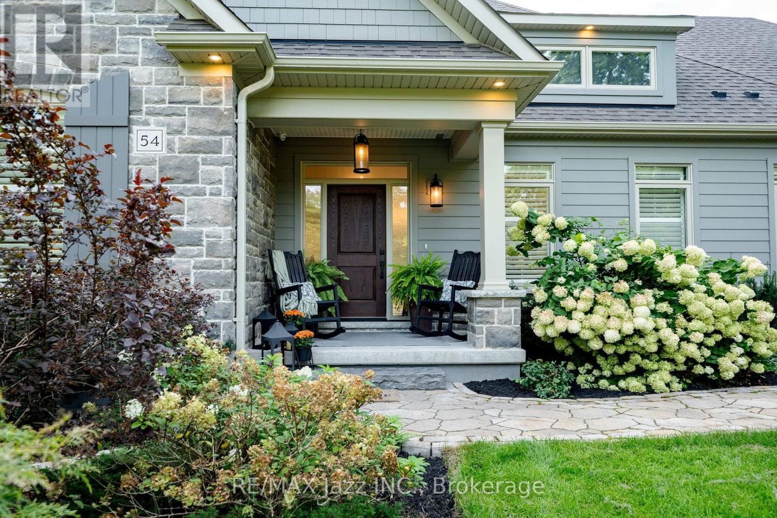 Single Family at 54 Ward Street, Whitby, Ontario - Photo 3 - RE/MAX Garden City Realty