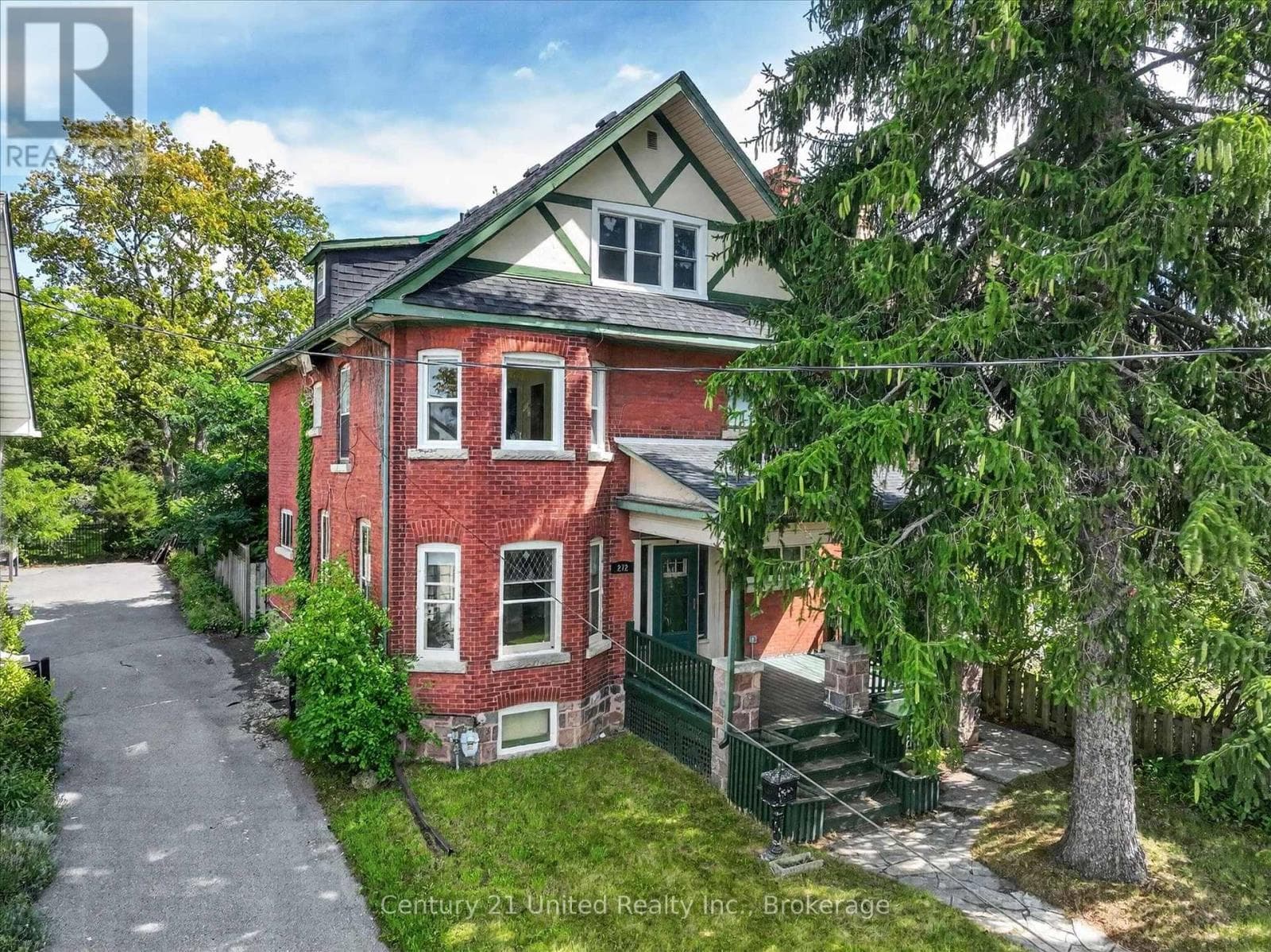 272 Burnham Street