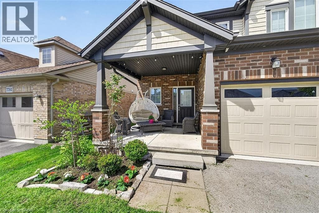 Single Family at 7773 CLENDENNING Street, Niagara Falls, Ontario - Photo 3 - RE/MAX Garden City Realty