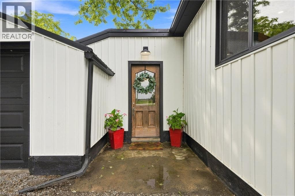 Single Family at 1368 LORRAINE Road, Port Colborne, Ontario - Photo 4 - RE/MAX Garden City Realty