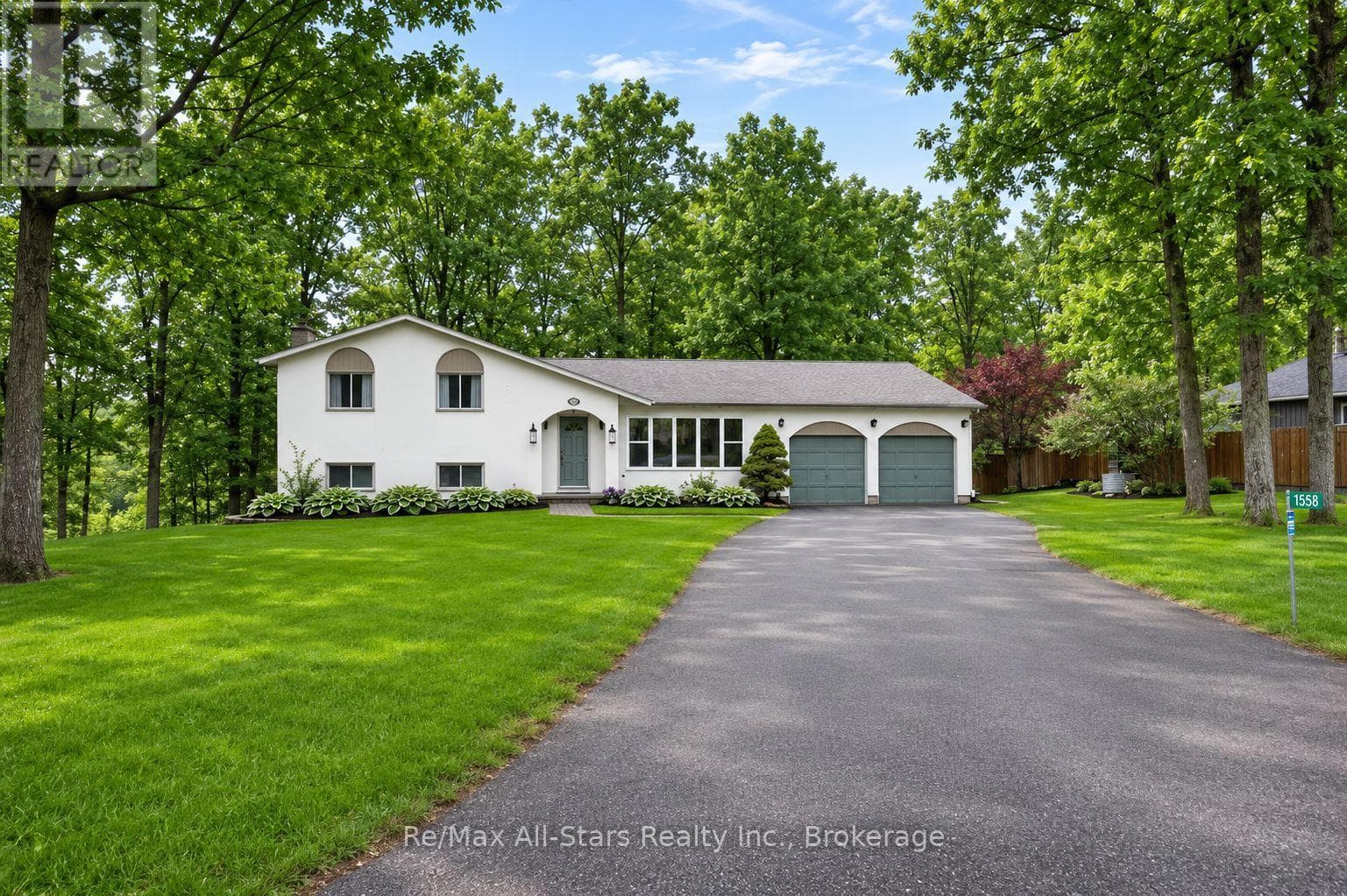 1558 Highway 7A