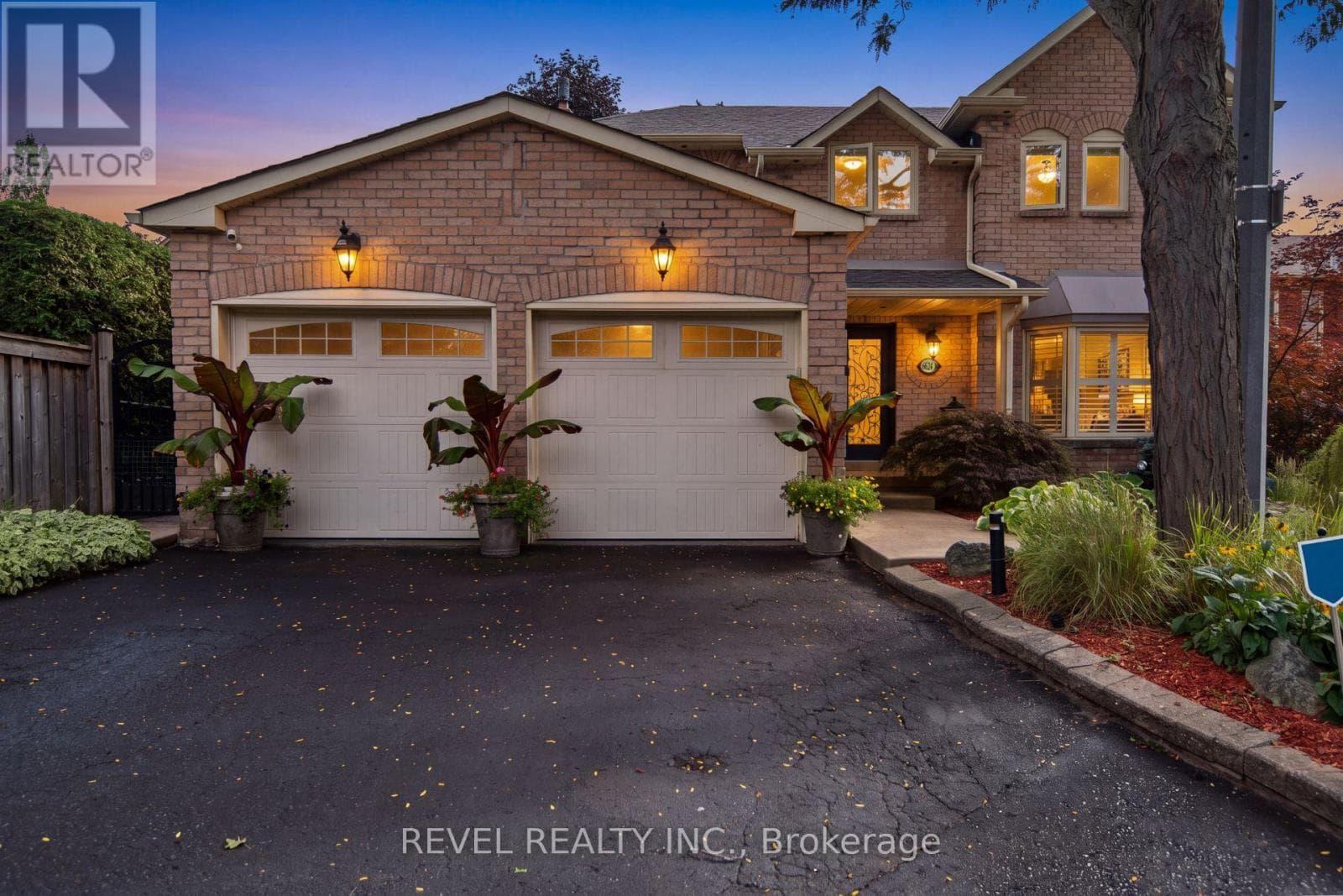 6624 Mockingbird Lane