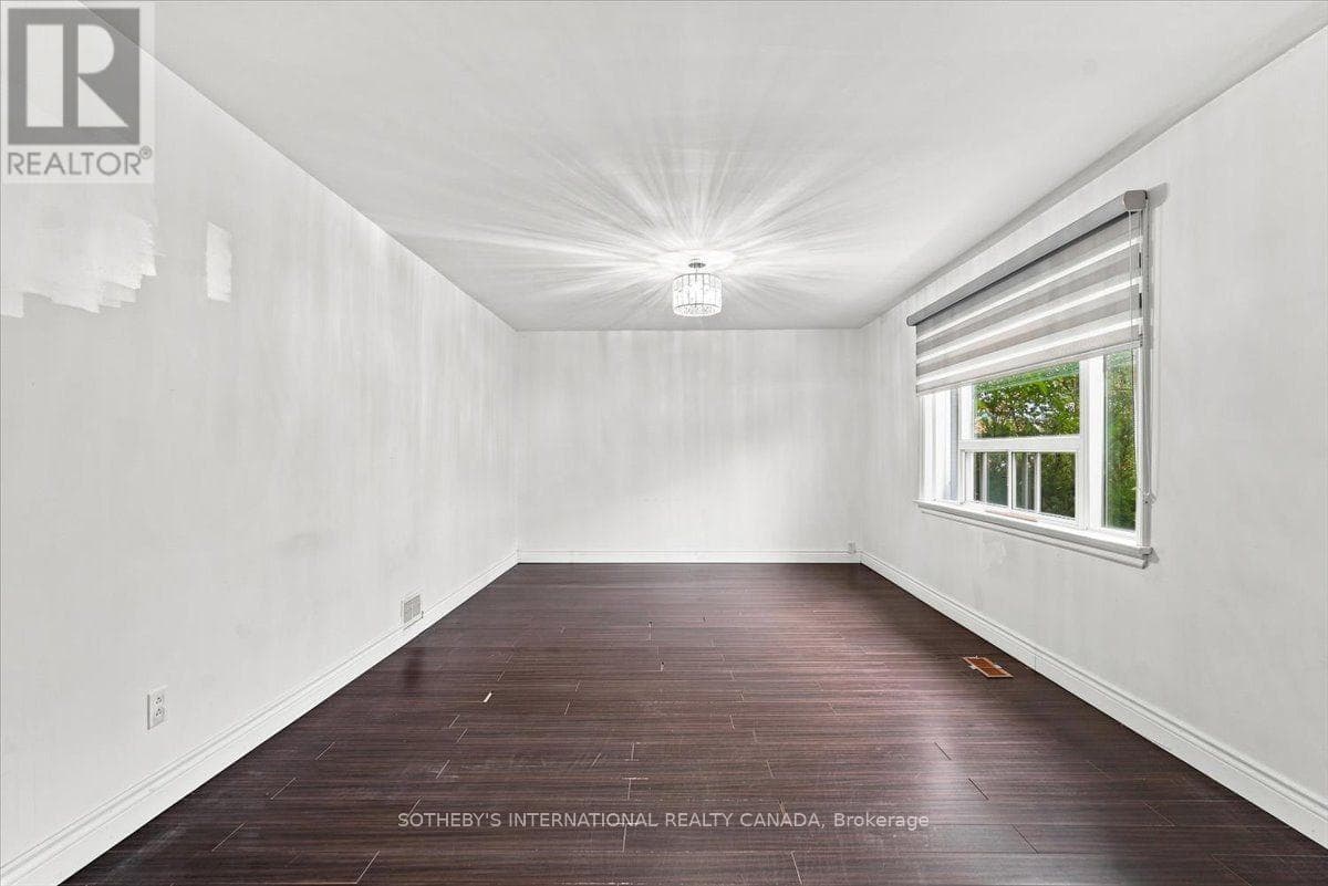 Single Family at 782 Marlee Avenue, Toronto (Yorkdale-Glen Park), Ontario - Photo 4 - RE/MAX Garden City Realty
