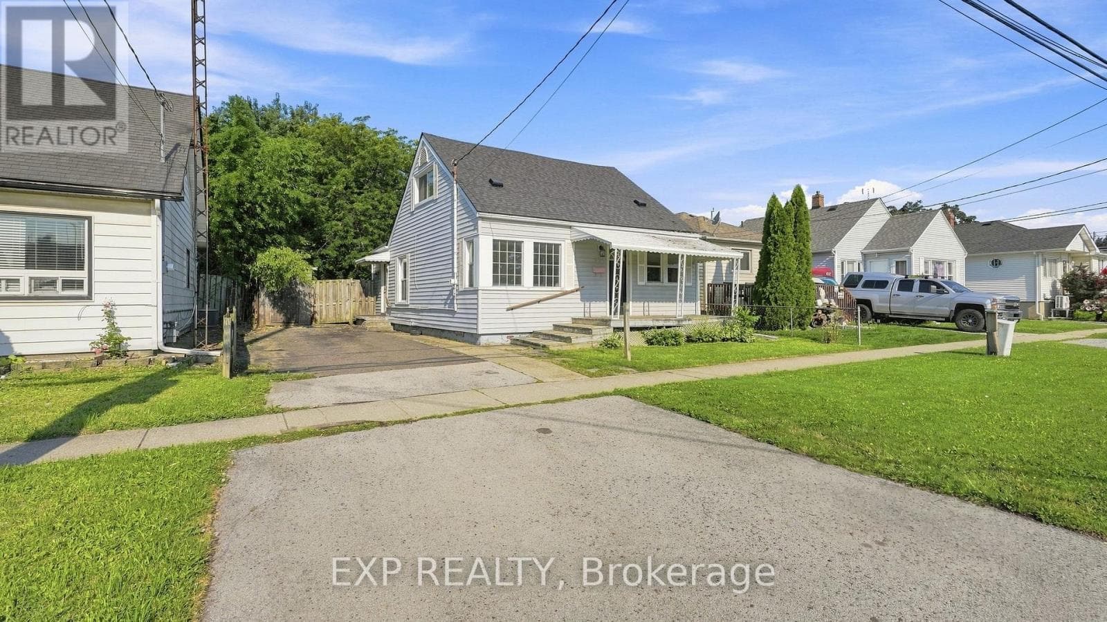 225 Grantham Avenue