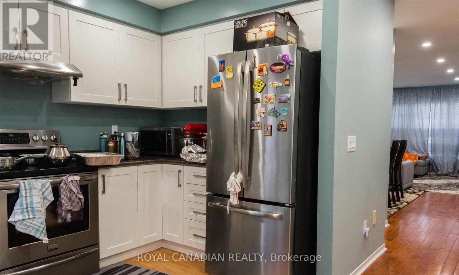Single Family at 209- 5030 Heatherleigh Avenue, Mississauga (East Credit), Ontario - Photo 5 - RE/MAX Garden City Realty