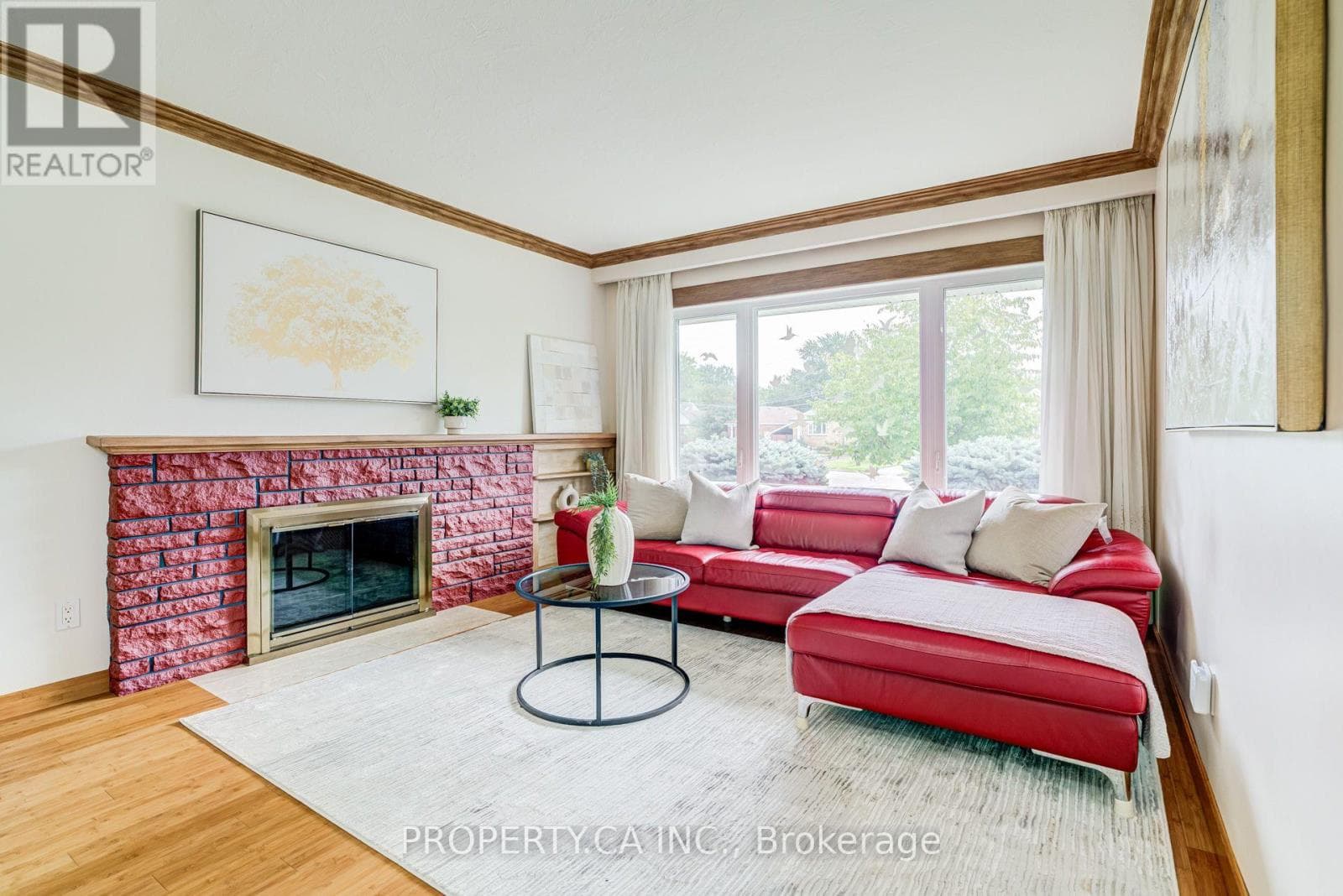 Single Family at 11 Barnsley Court, Toronto (Wexford-Maryvale), Ontario - Photo 6 - RE/MAX Garden City Realty