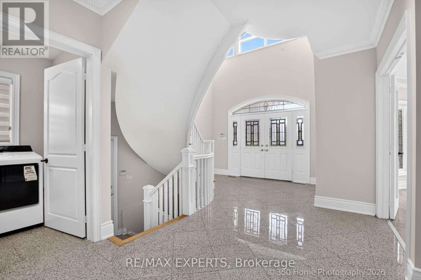 Single Family at 38A Marcia Avenue, Toronto (Yorkdale-Glen Park), Ontario - Photo 3 - RE/MAX Garden City Realty
