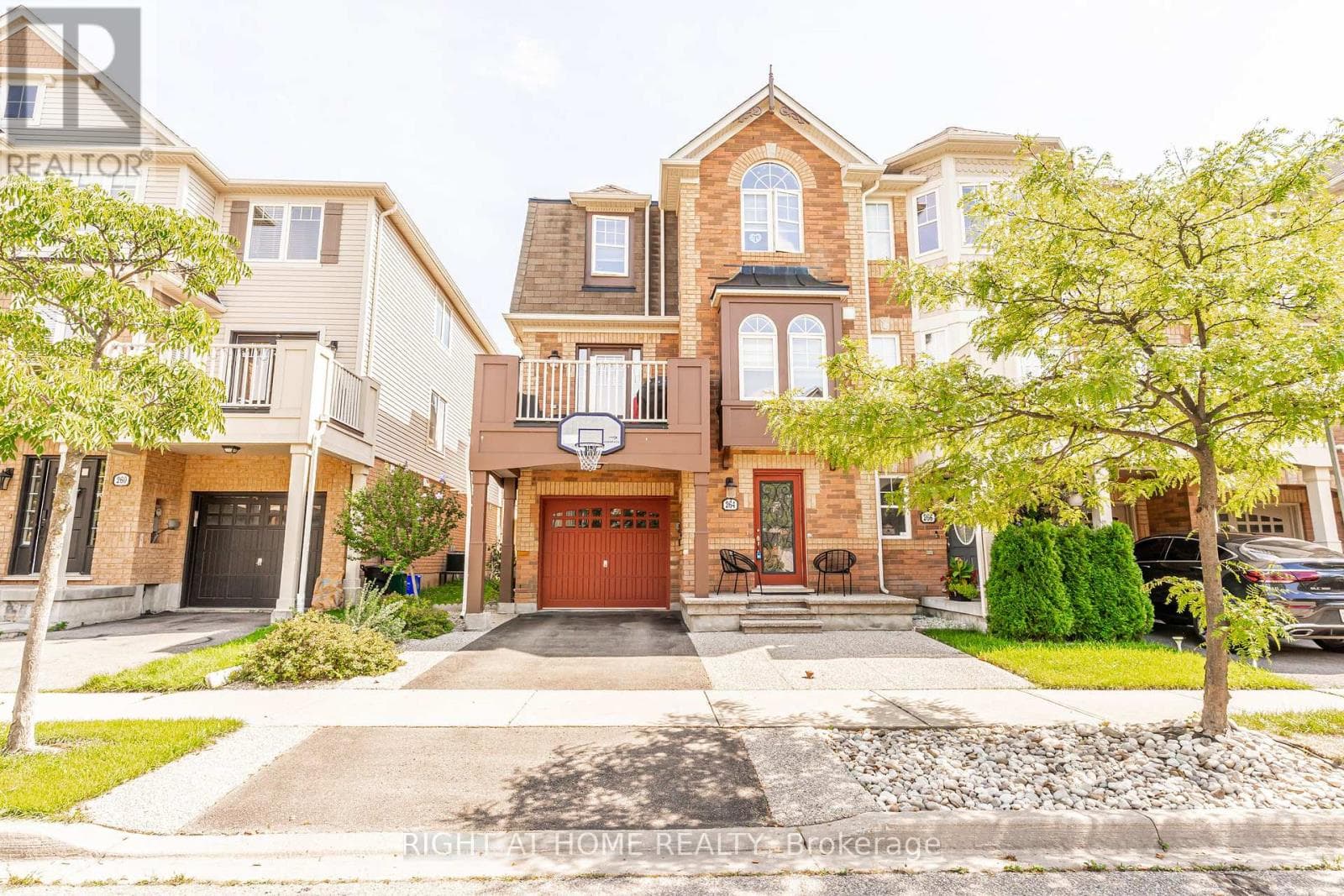 264 Wetenhall Landing