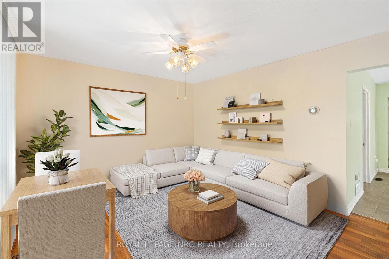 Single Family at 370 Dieppe Street, Welland (Lincoln/Crowland), Ontario - Photo 6 - RE/MAX Garden City Realty