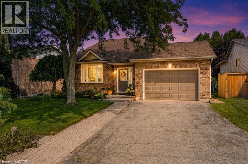 Single Family at 4117 JORDAN Road, Lincoln, Ontario - Photo 2 - RE/MAX Garden City Realty