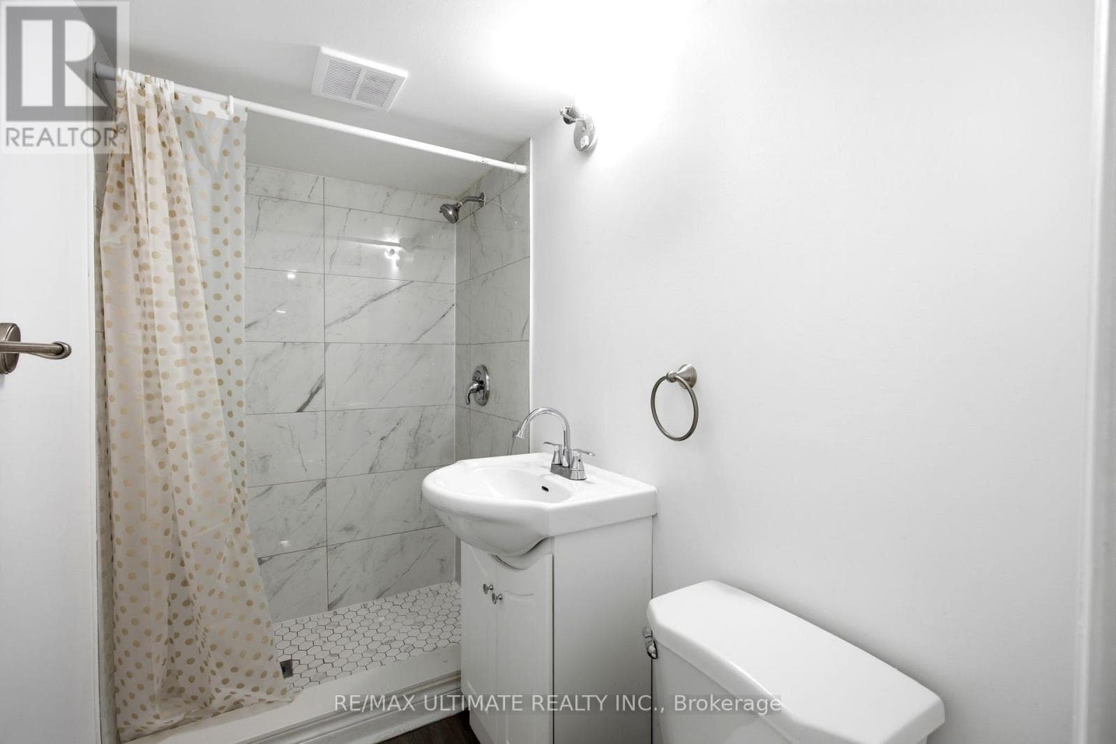 Single Family at 355 Culford Road, Toronto (Maple Leaf), Ontario - Photo 9 - RE/MAX Garden City Realty