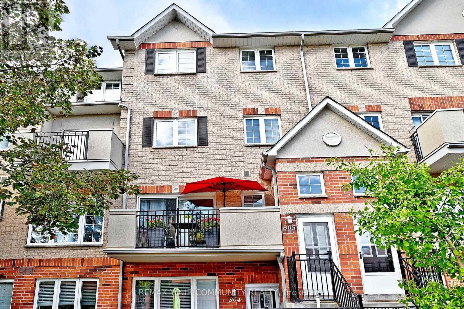 805- 1400 The Esplanade Road