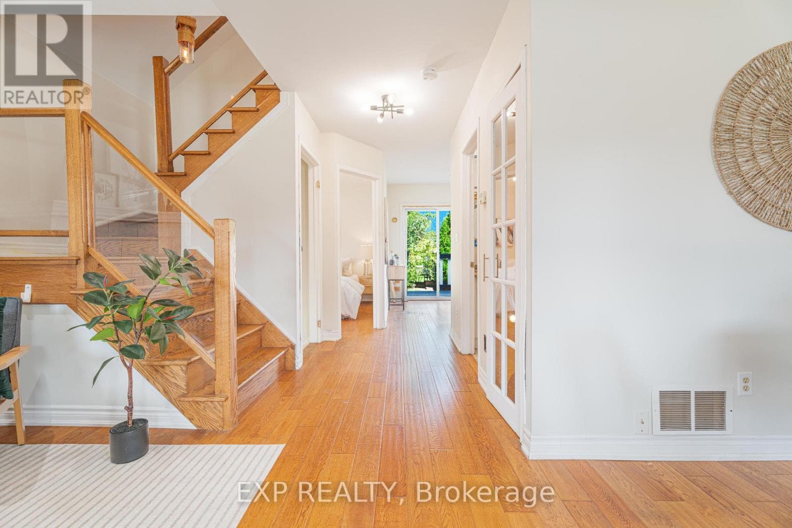 Single Family at 97 Park Road, Oshawa (Vanier), Ontario - Photo 7 - RE/MAX Garden City Realty