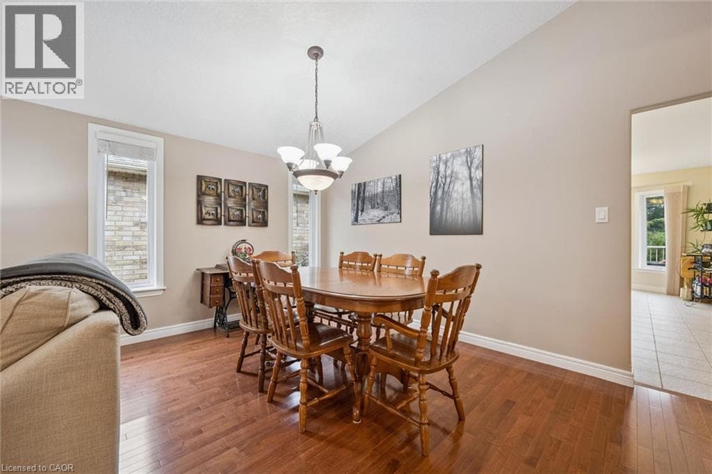 Single Family at 555 KILLBEAR Court, Waterloo, Ontario - Photo 4 - RE/MAX Garden City Realty