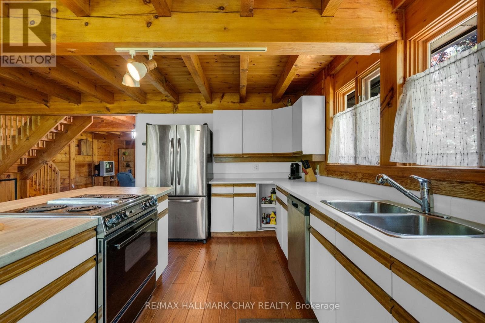 Single Family at 47 Cathedral Pines Road, Oro-Medonte (Horseshoe Valley), Ontario - Photo 7 - RE/MAX Garden City Realty